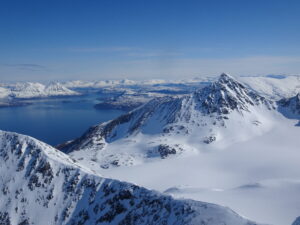 alpes lyngen ski randonnée guide de montagne