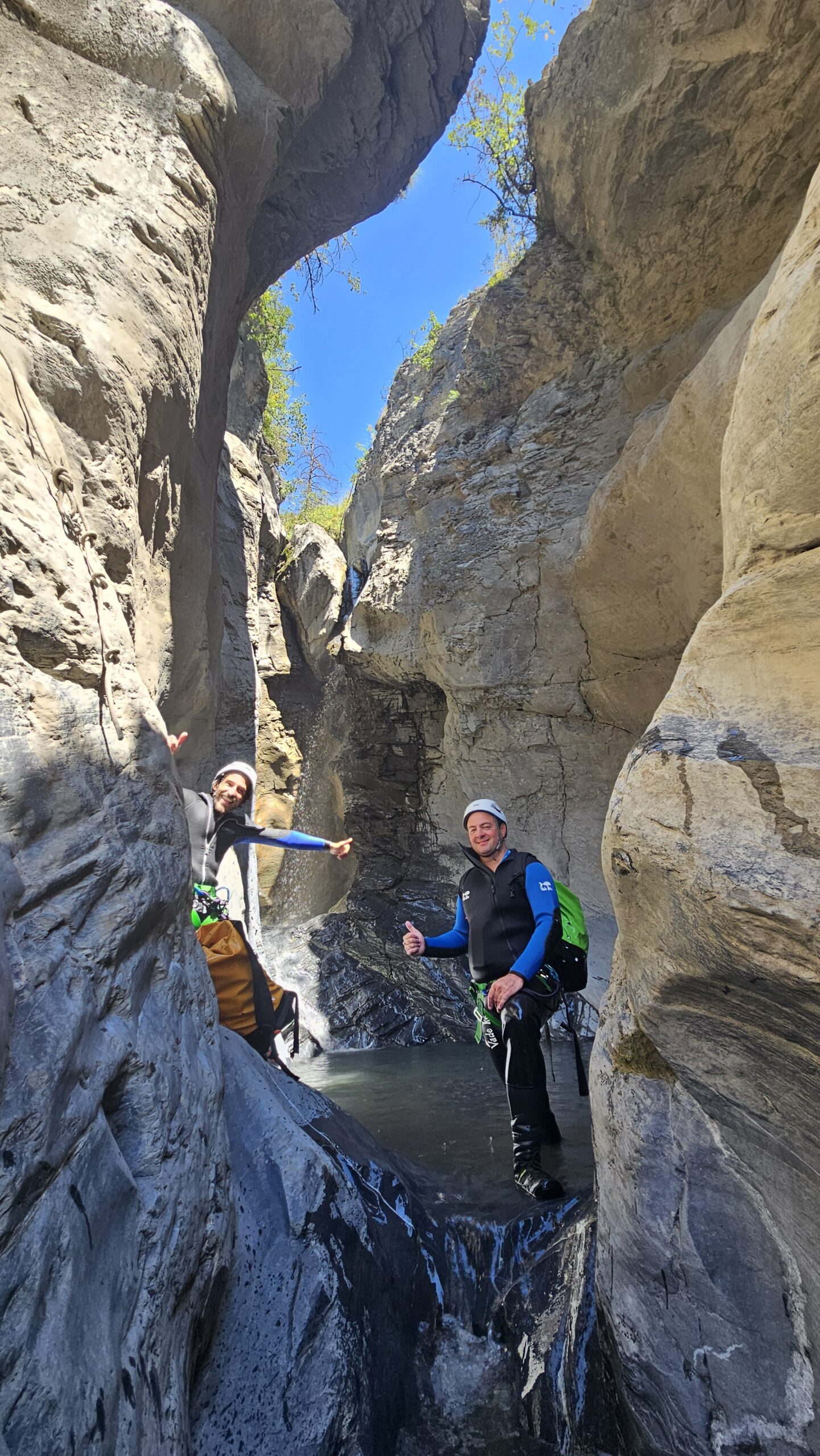 Progression dans les gorges